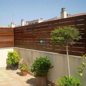 مراحل تركيب سواتر الخشب