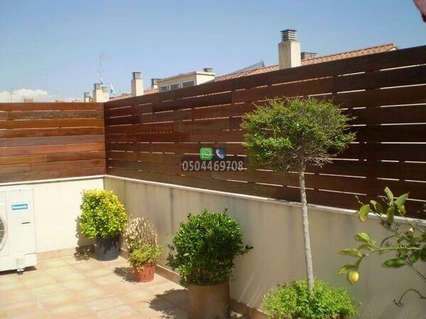 مراحل تركيب سواتر الخشب